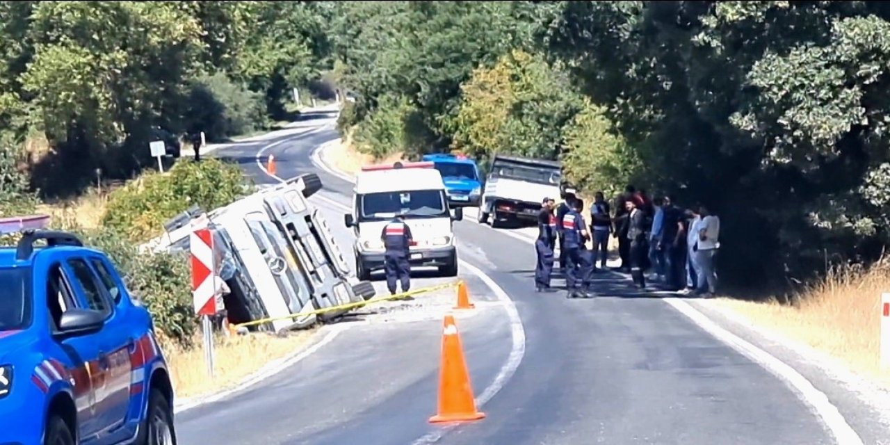 Devrilen Hafriyat Kamyonunun Sürücüsü Hayatını Kaybetti