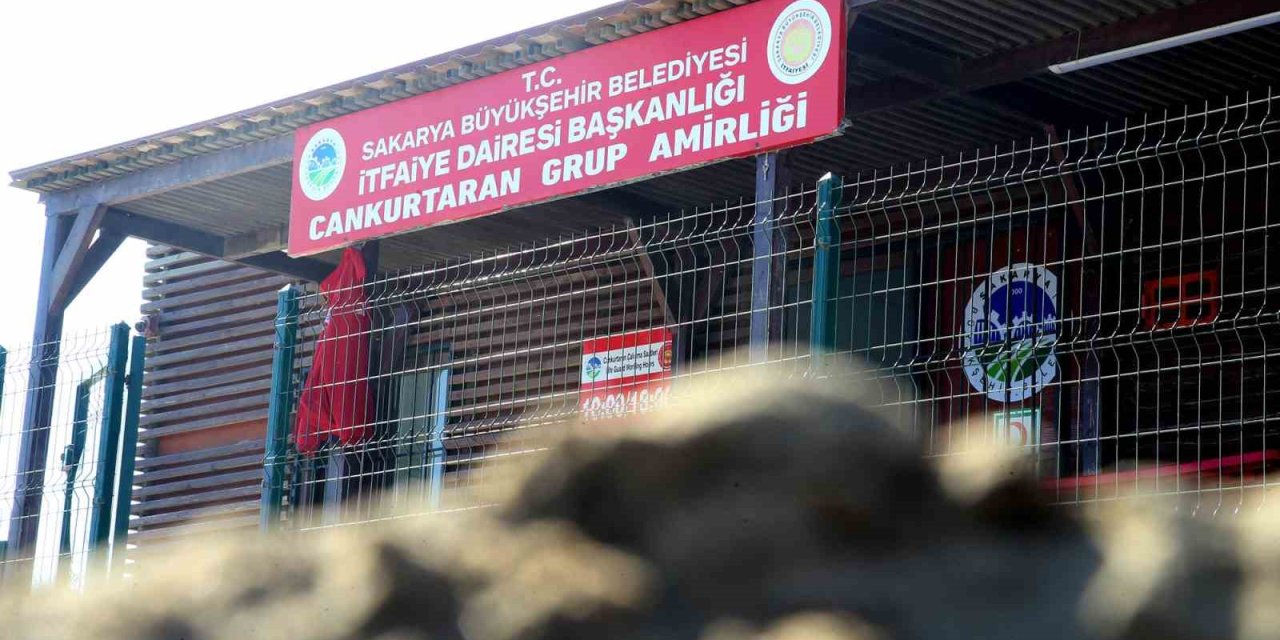 Cankurtaranlar, 70 Günde 360 Kişiyi Ölümün Kıyısından Aldı