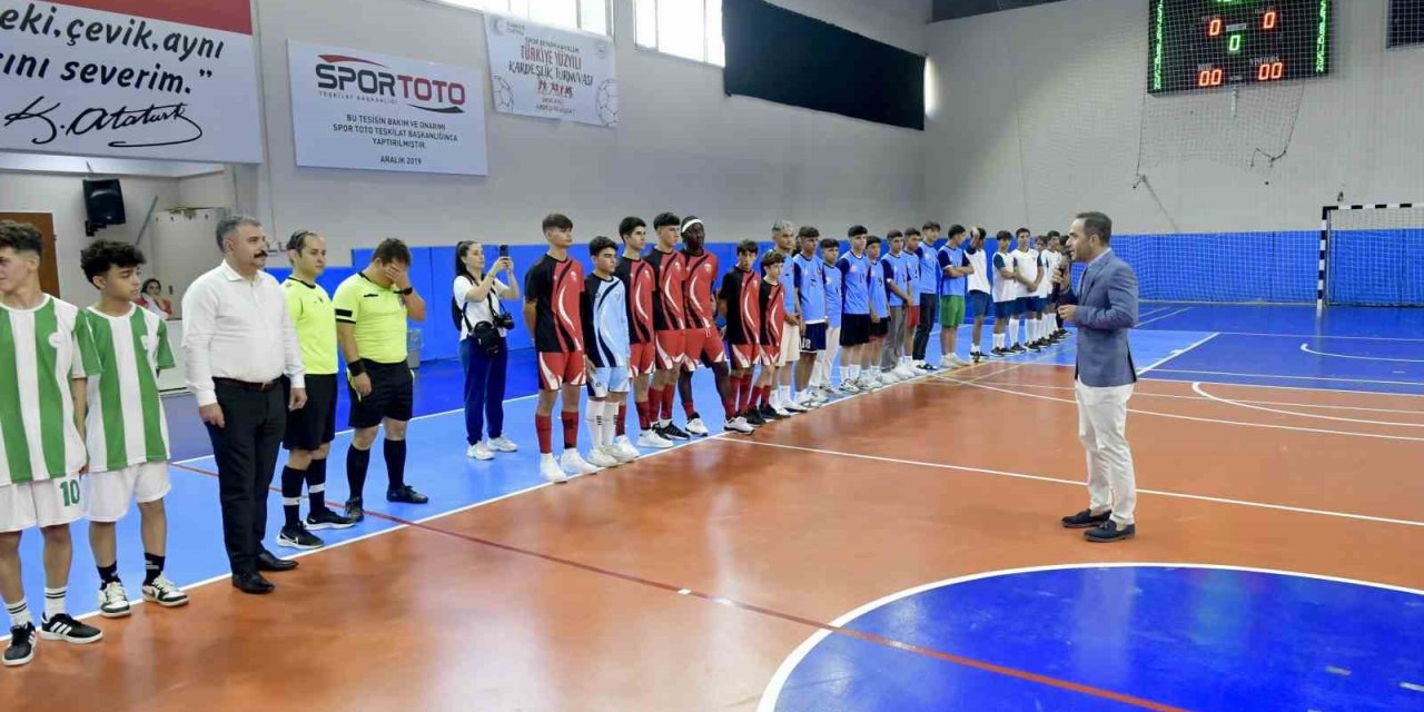 Futsal Turnuvası Başladı