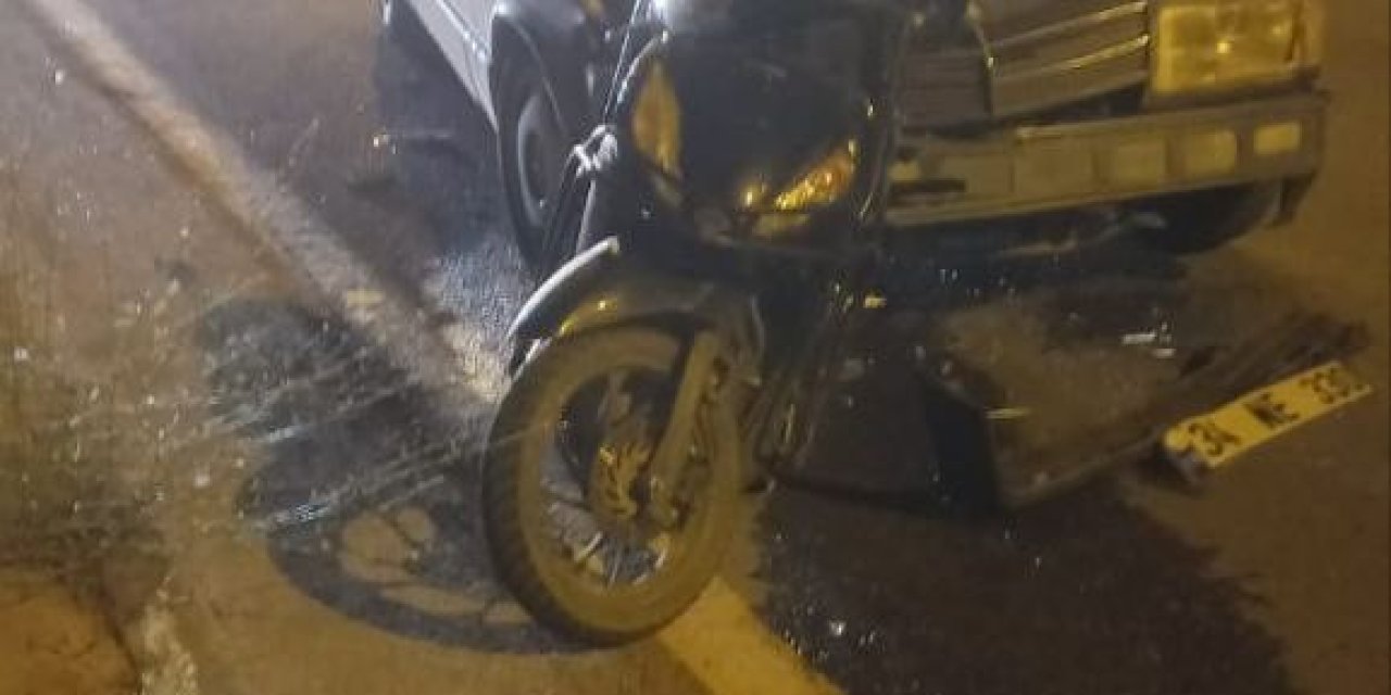 Alkollü Sürücü Önündeki Motosiklete Çarptı