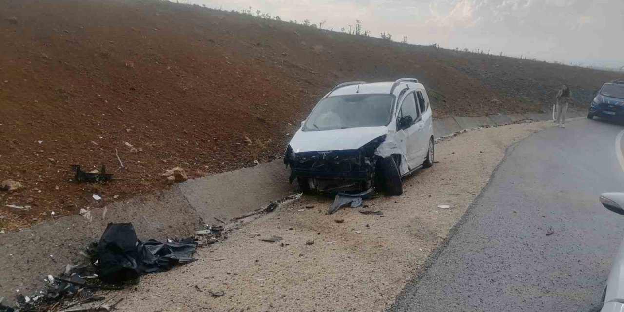 Söğüt Yolunda Kaza: 2 kişi yaralandı