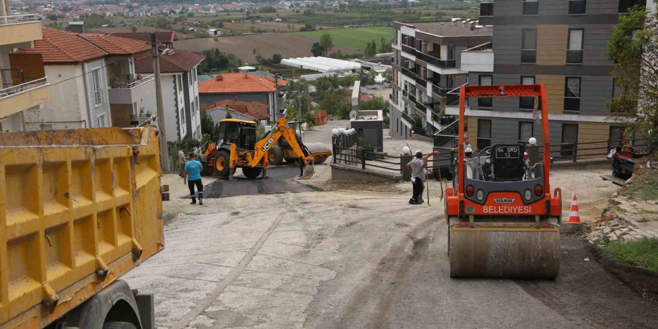 Serdivan’da Asfalt Çalışmaları Sürüyor