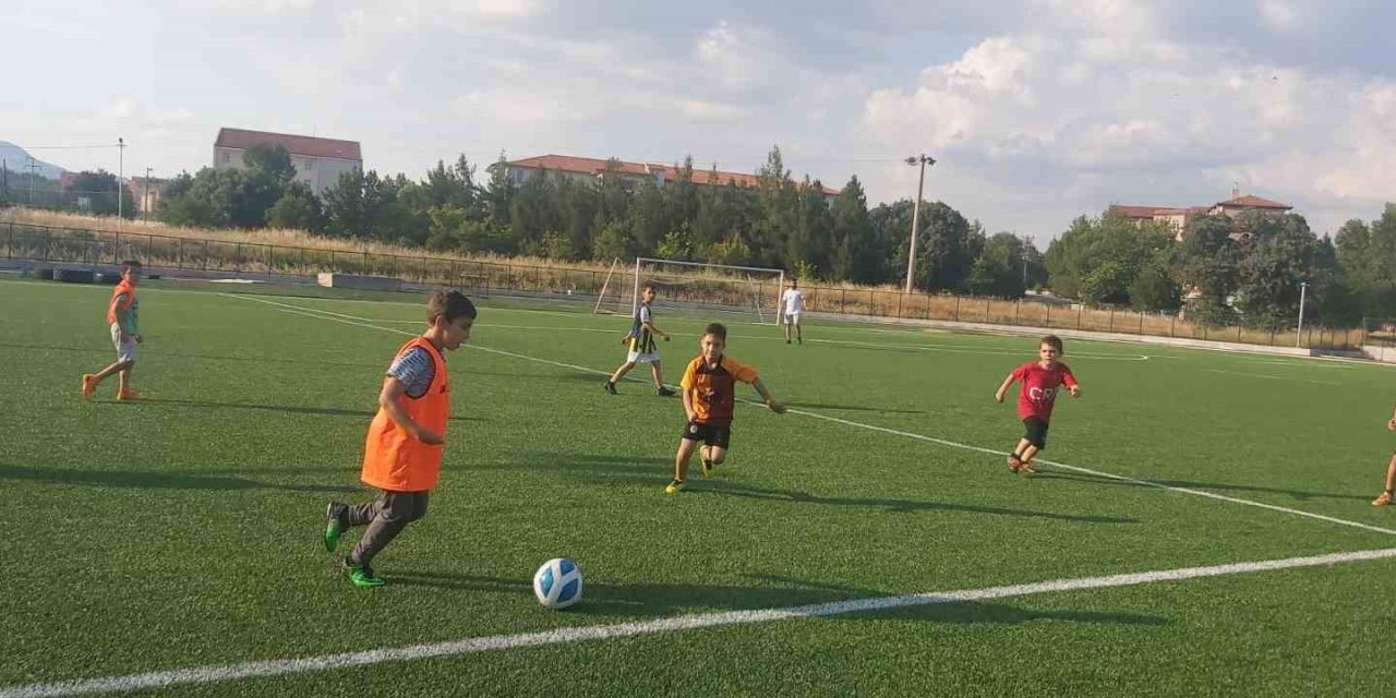 Gediz’de Toplam 2 Bin 771 Kişiye Sporcu Kartı Çıkartıldı