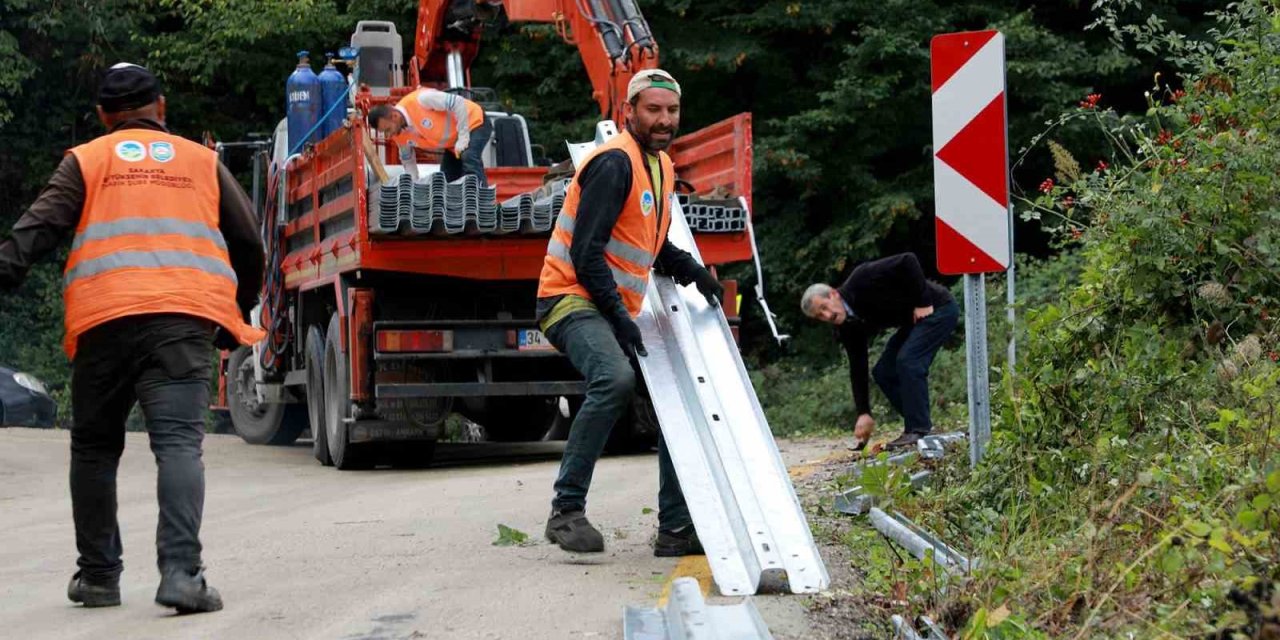 Uçurum Kenarına Çelik Bariyerli Önlem