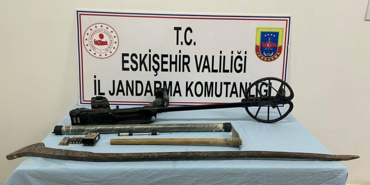 Kaçak Kazı Yapan Şüpheliler Suçüstü Yakalandı