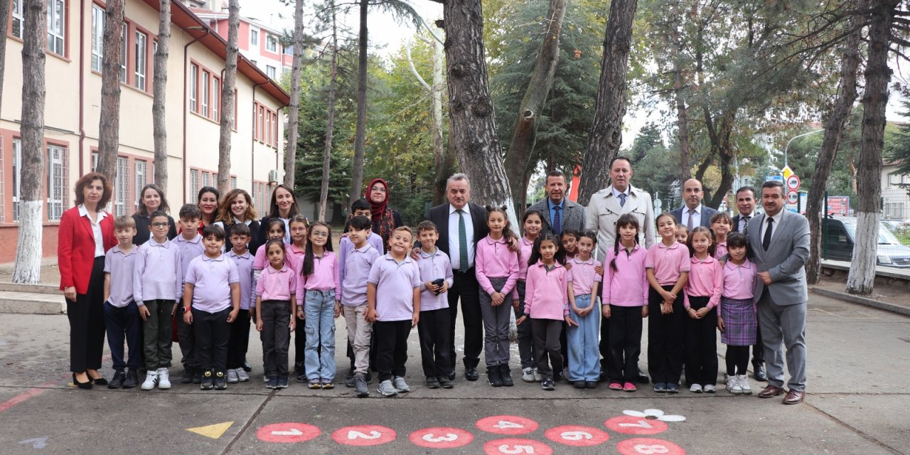 "Benim Renkli Bahçem" Projesi ile Çocukların Yüzü Gülüyor