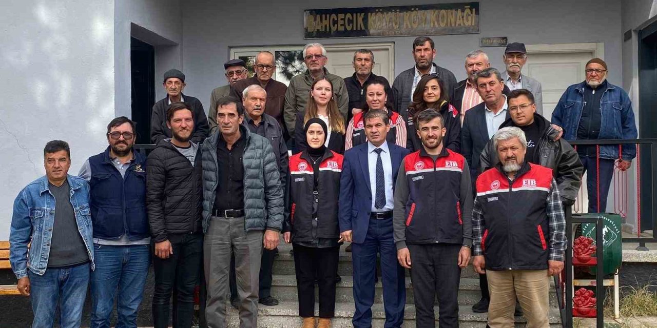 42 Mahallede Eş Zamanlı Çiftçi Toplantısı Yapıldı