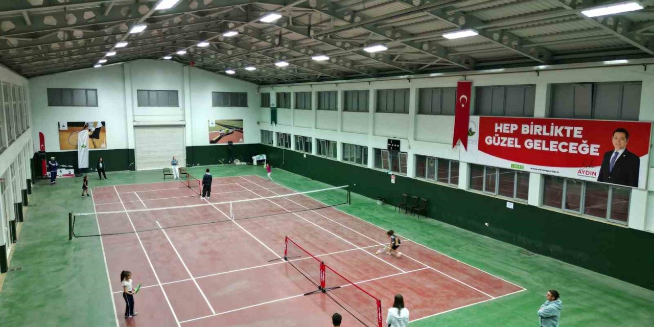 29 Ekim Tenis Turnuvası Başladı