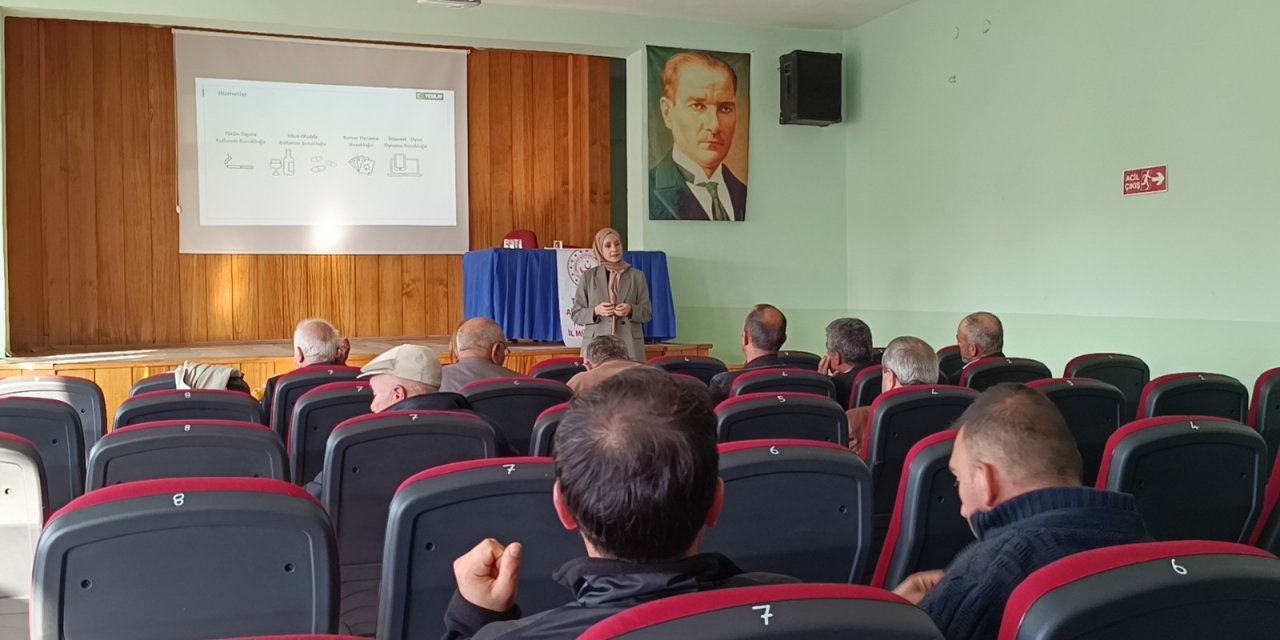 Pazaryeri'nde Muhtarlara Aile İçi Şiddet Ve Bağımlılıkla Mücadele Semineri