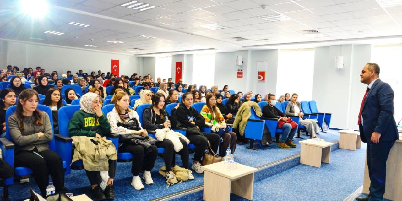 İş Arama Becerileri ve Mülakat Teknikleri Semineri