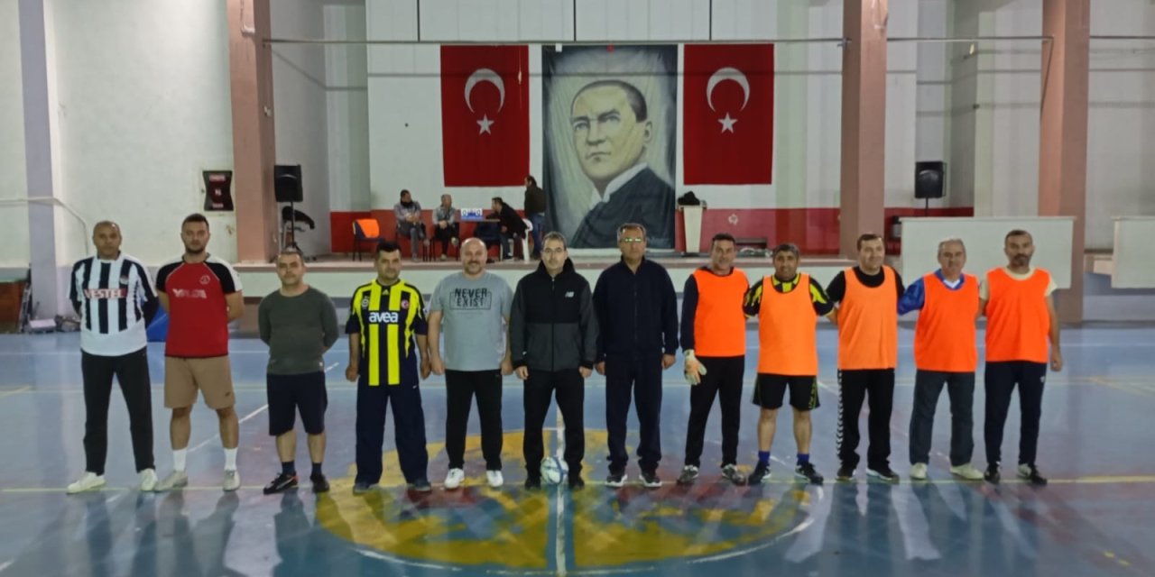 Öğretmenler Arası Futsal Turnuvası Başladı