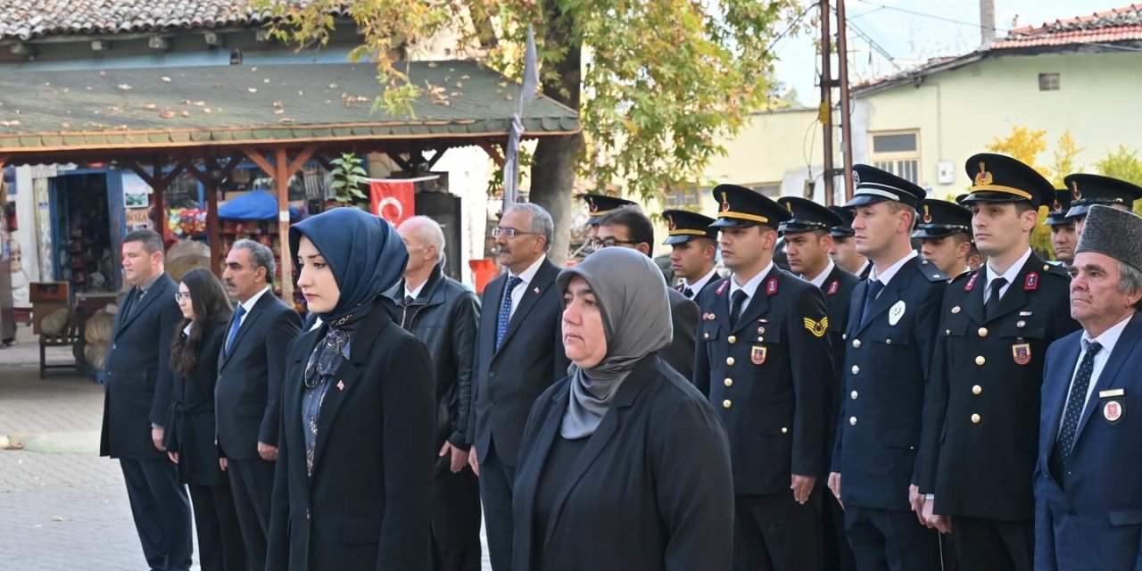 İnhisar'da Atatürk'ü Anma Programları Düzenlendi