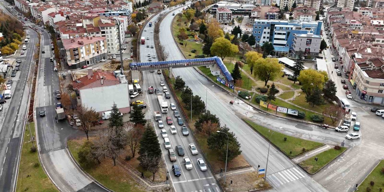 Çevre Yolu Trafik Soru Çözüme Kavuşturuyor