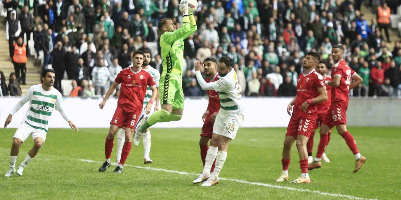 Tff 3. Lig: Bursaspor: 3 - Bulvarspor: 0