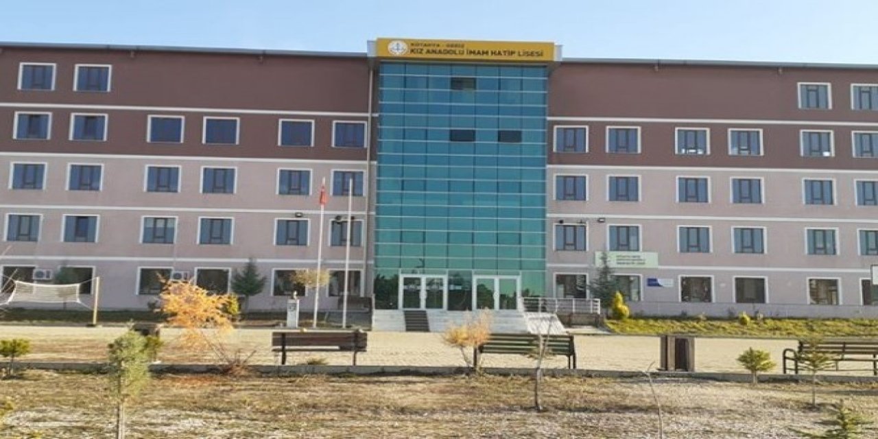 Gediz Kız Anadolu İmam Hatip Lisesi Hiçe Desteği Almaya Hak Kazandı