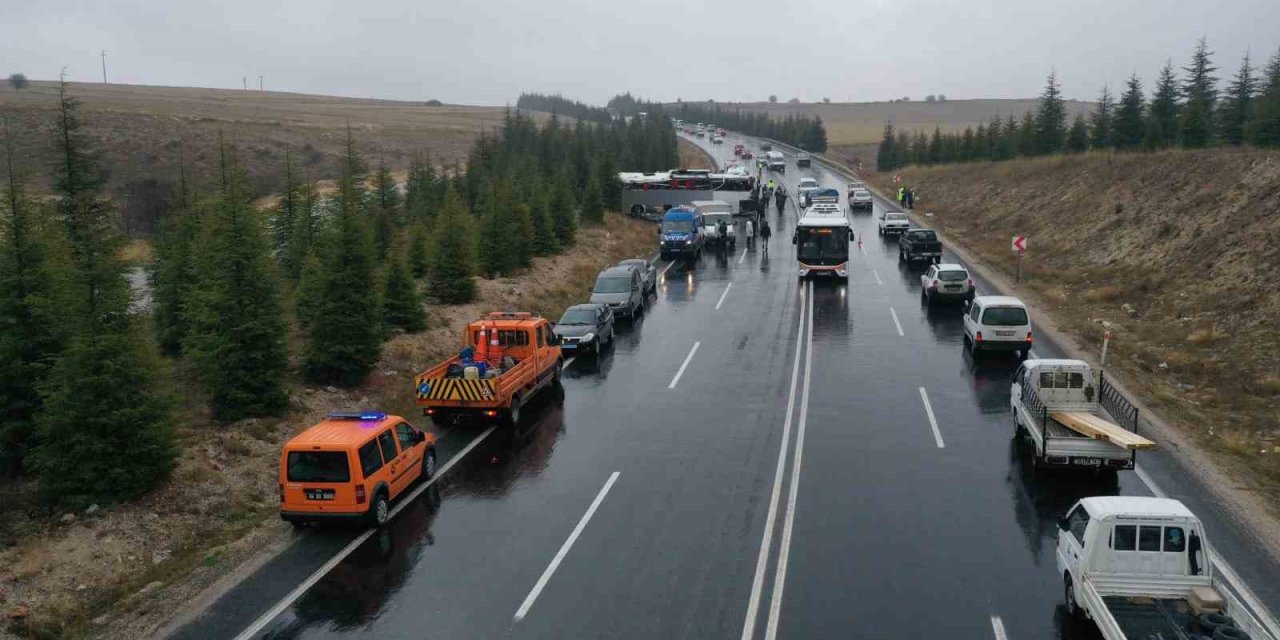 1 Kişinin Öldüğü 42 Kişinin Yaralandığı Otobüs Kazasında Bilirkişi Raporu Hazırlandı