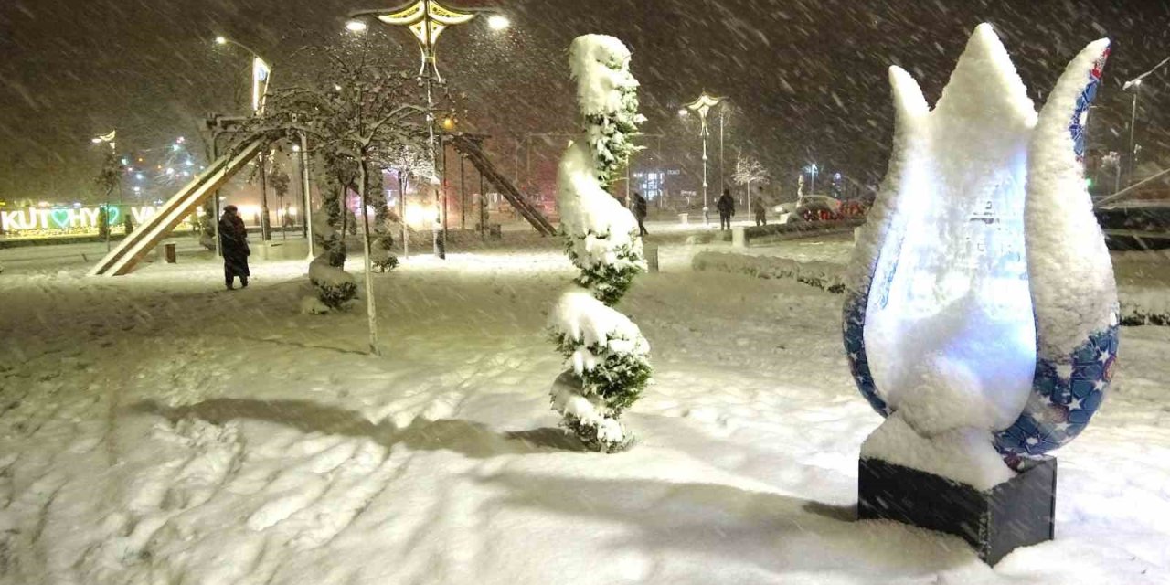 Mevsimin İlk Karı Düştü