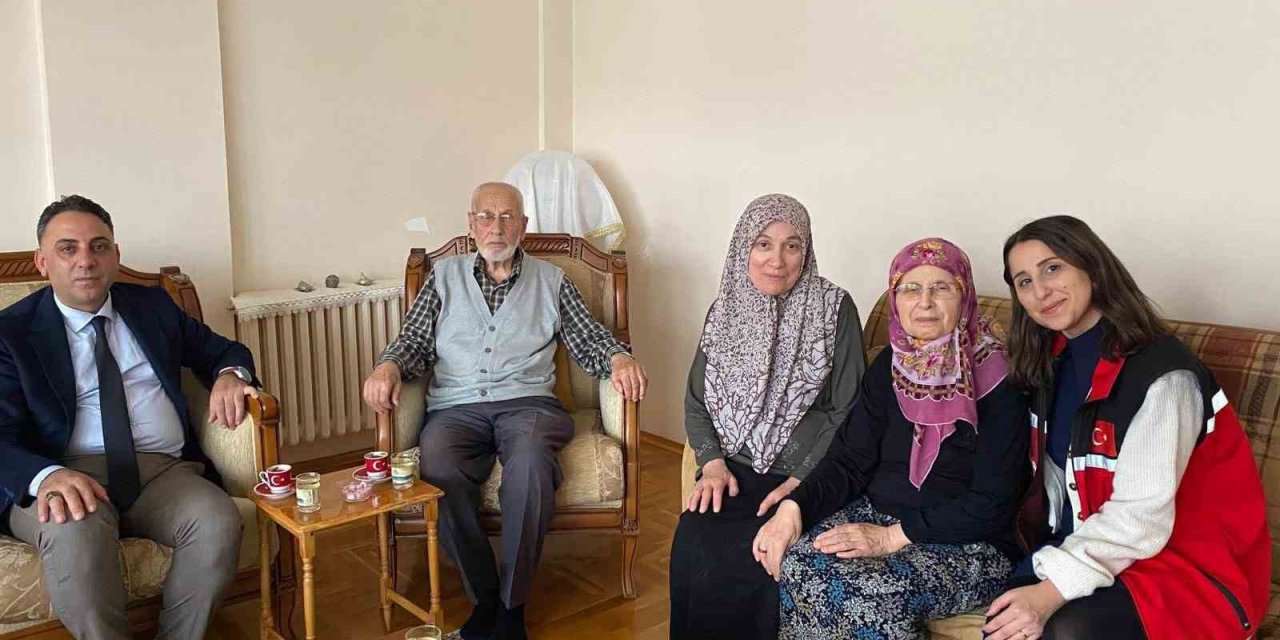 Aile Ve Sosyal Hizmetler İl Müdürlüğü’nden Yaşlı Vatandaşlara Ziyaret