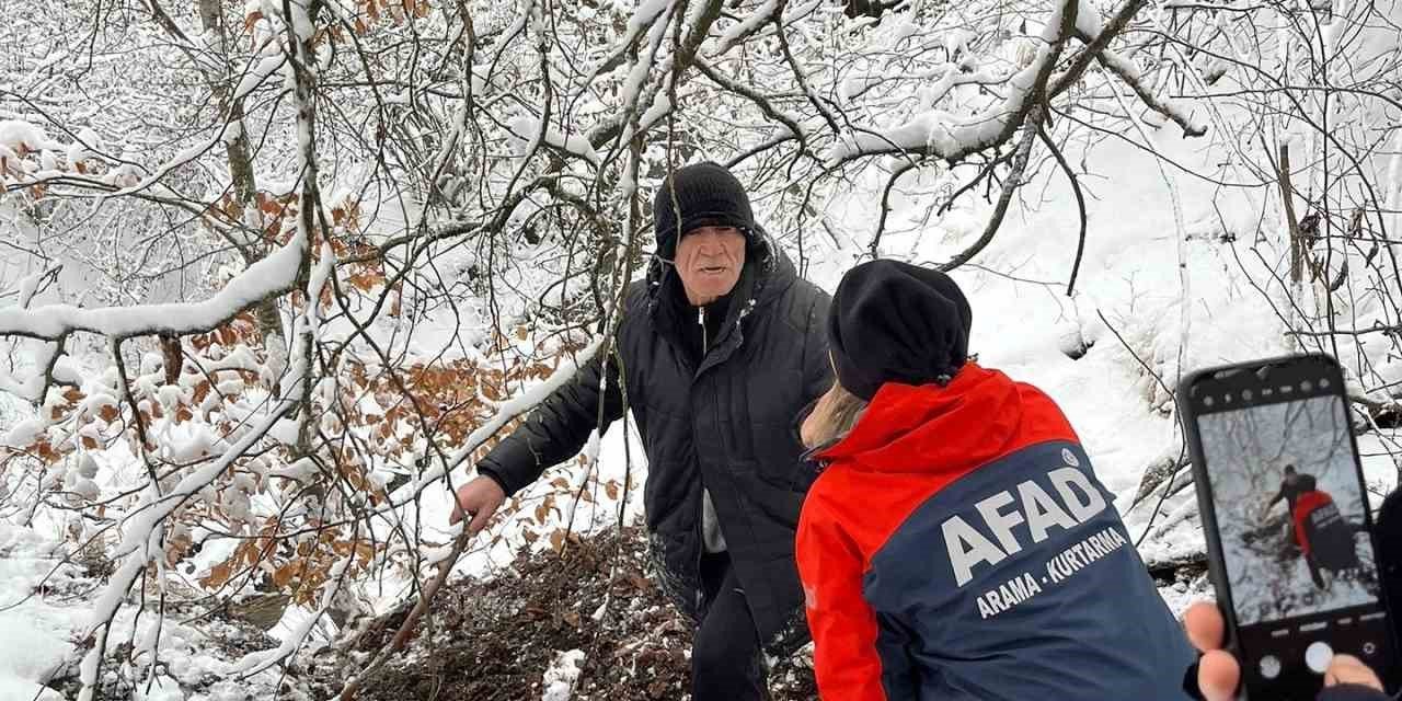 Kayıp Yaşlı Adam Ormanlık Alanda Bulundu