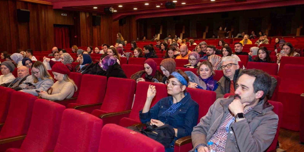 Vatandaşlar Her Pazar Tayyare Sineması’nda Buluşuyor