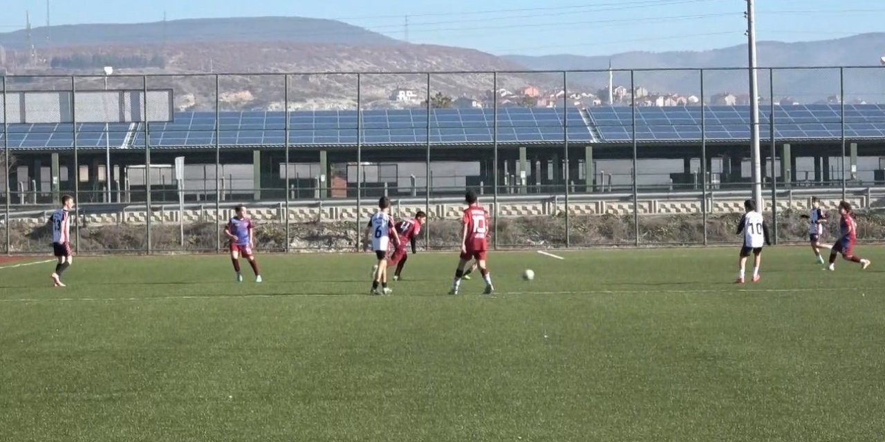 Sömestr Tatilinde Minik Futbolcular İçin Heyecan Dolu Bir Turnuva Düzenlendi