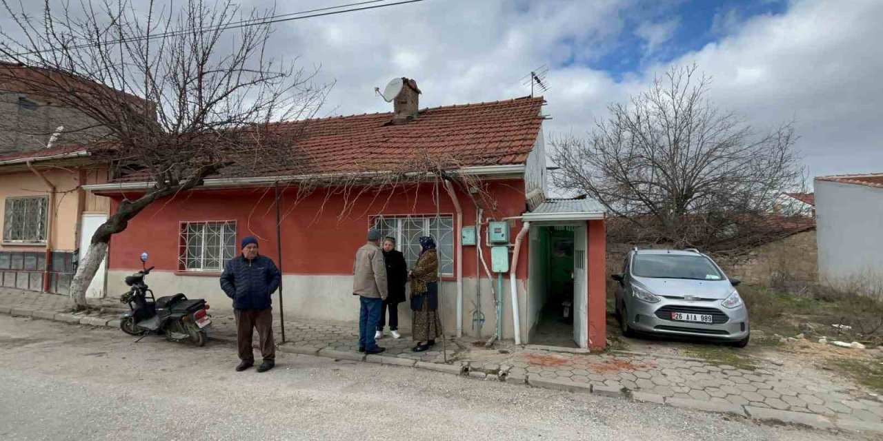 Bir Hafta Önce Hayatını Kaybeden 67 Yaşındaki Adamı Fareler Yedi