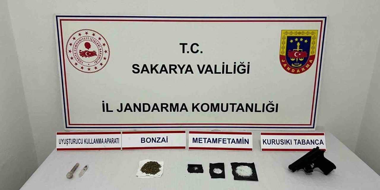 Uyuşturucu Operasyonu: 17 Gözaltı