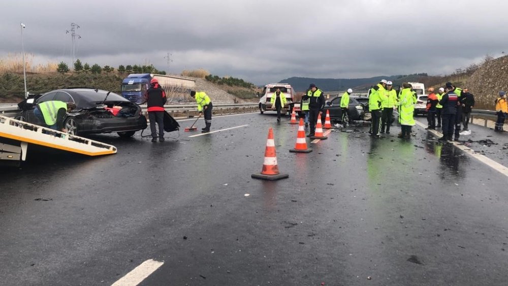 Yollar kan gölüne döndü