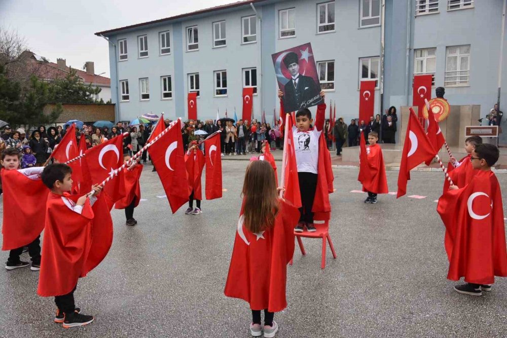 Bozüyük’te 23 Nisan Ulusal Egemenlik ve Çocuk Bayramı coşkusu