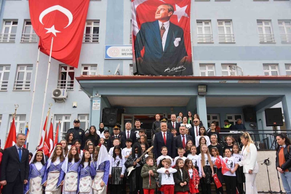 Bozüyük’te 23 Nisan Ulusal Egemenlik ve Çocuk Bayramı coşkusu