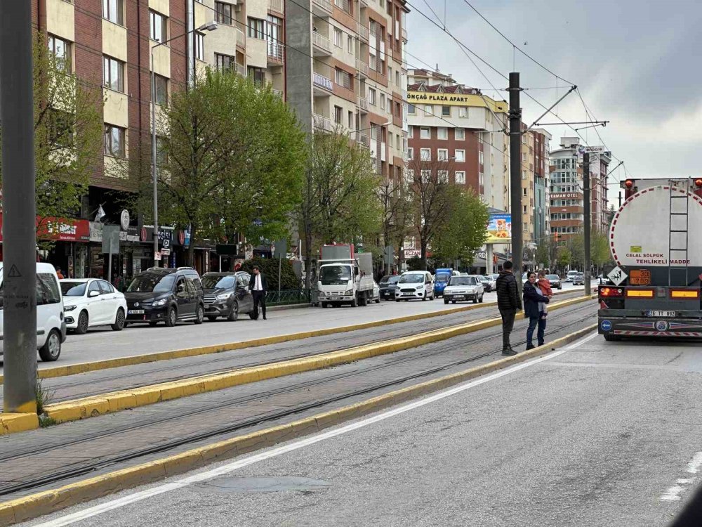 Tramvay tartışması sürüyor