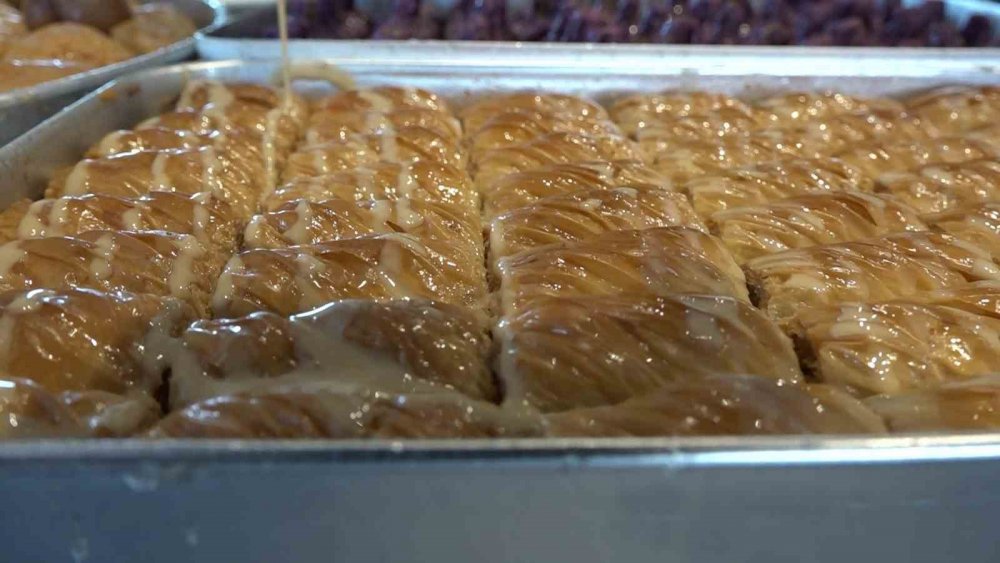 Baklava yerine şerbete para vermeyin