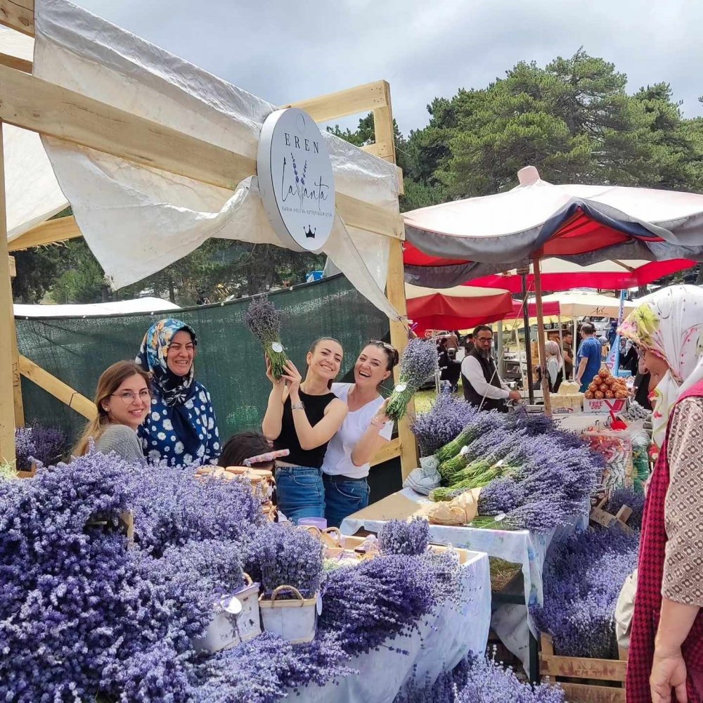 Lavanta ürünleri yoğun talep görüyor