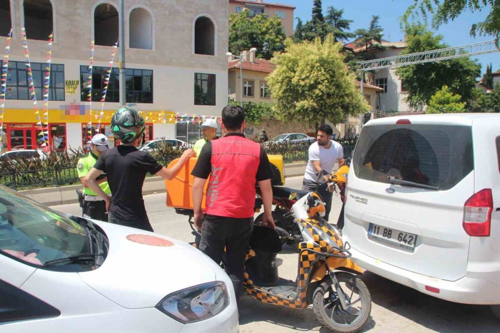 Motosikletiyle kaza yapan sürücü yaralandı