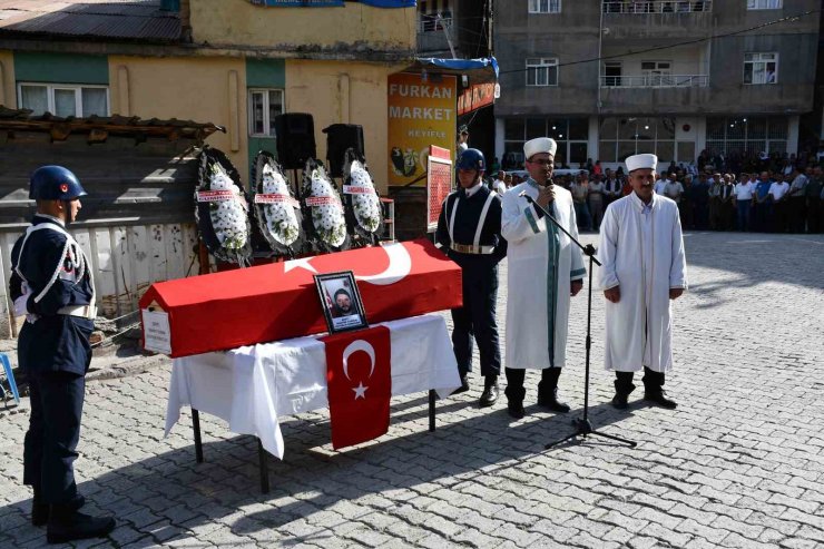 Şırnak’ta şehit güvenlik korucusu toprağa verildi