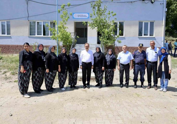 Üreten kadınlarla bir araya geldi