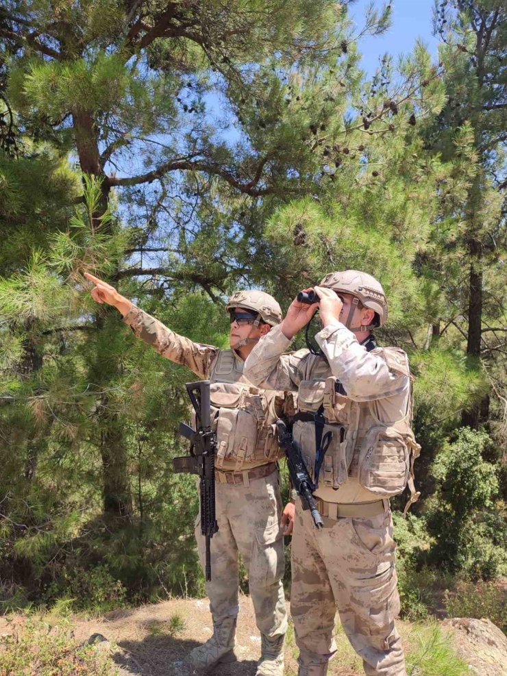 Manisa’da Jandarma Orman Yangınlarına Karşı Devriyeye Başladı