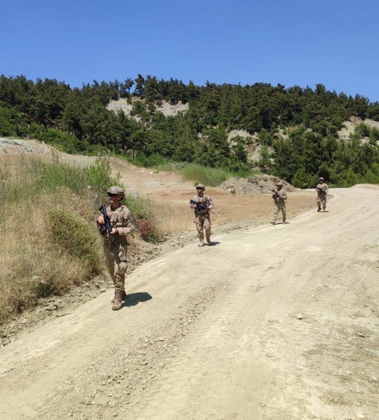 Manisa’da Jandarma Orman Yangınlarına Karşı Devriyeye Başladı