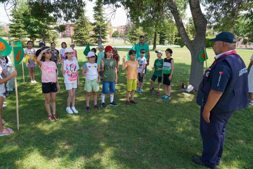 İklim İzcileri Yaz Mevsimini Verimli Geçiriyor