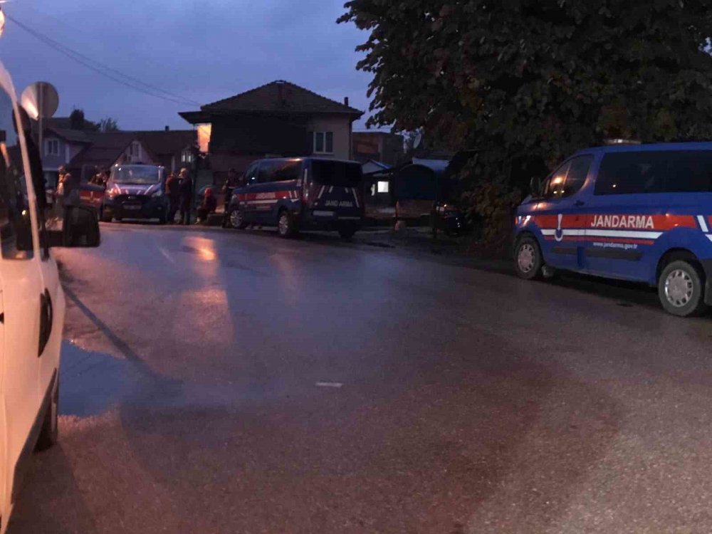 Sakarya’da Uyuşturucu Operasyonu: 3 Gözaltı