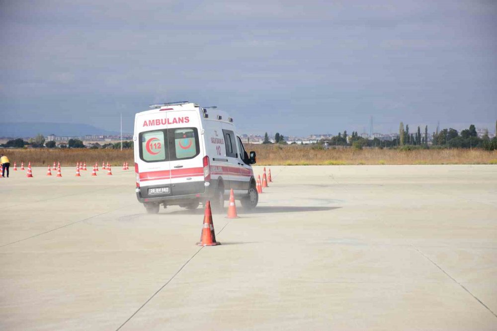 Ambulans Sürücülerine  Eğitim