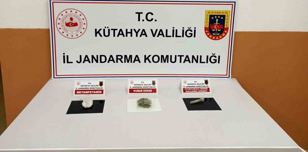 Aracında Uyuşturucu Madde Ele Geçirilen Şüpheli Tutuklandı