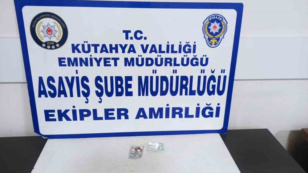 Polisin Önleyici Hırsızlık Uygulamasında Uyuşturucu Ele Geçirildi