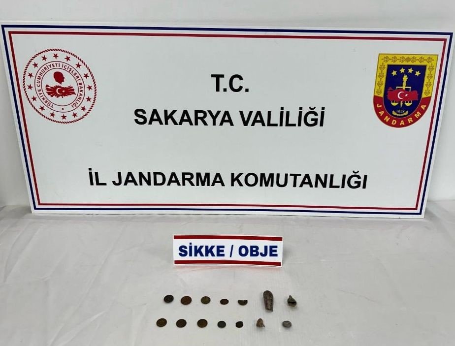 Jandarmadan Uyuşturucu Ve Tarihi Eser Kaçakçılığı Operasyonu: 4 Gözaltı