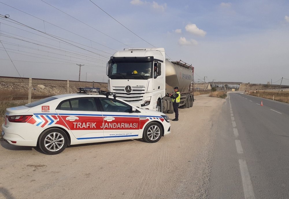 Trafik Denetimlerinde 333 Araca 495 Bin Tl Ceza Yazıldı