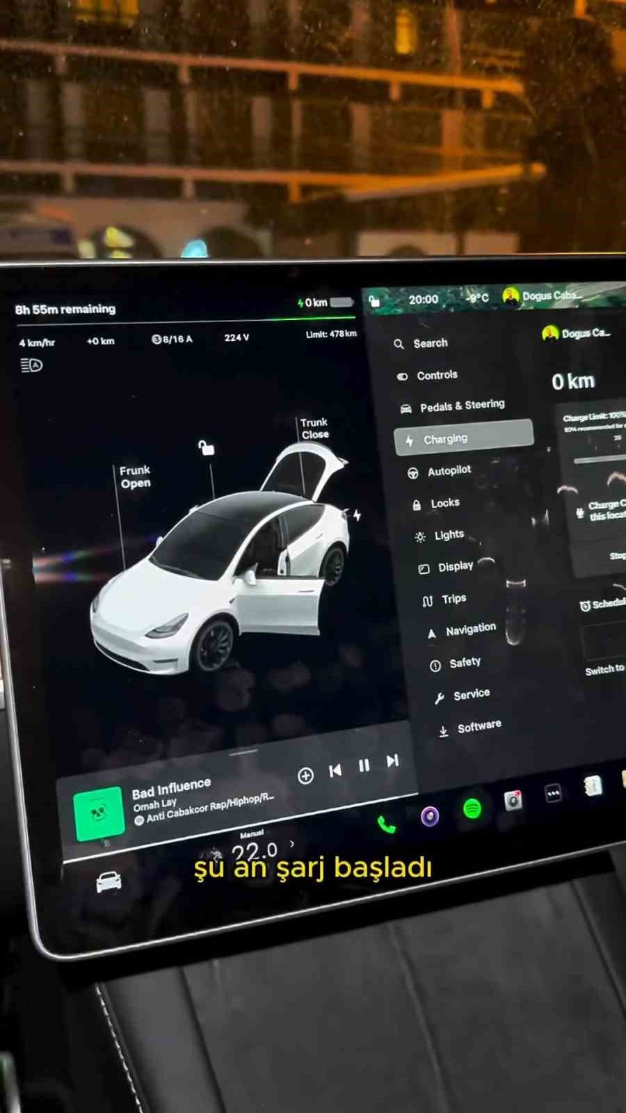 Tesla Uludağ’da Eksi 5 Derecede Dondu, Renault Kurtardı