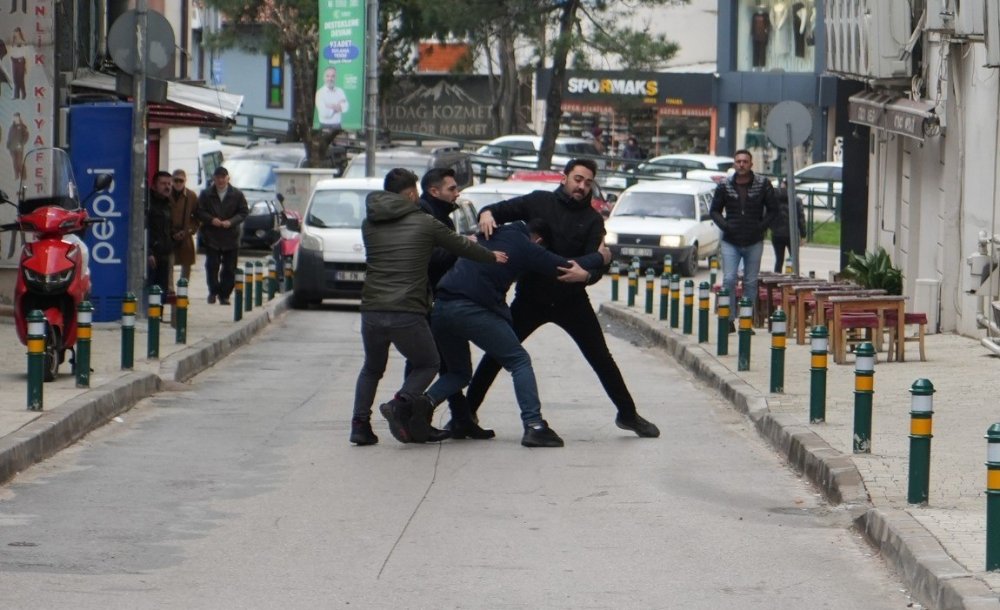 Kılıktan Kılığa Girip,  Suçluları Böyle Yakalıyorlar