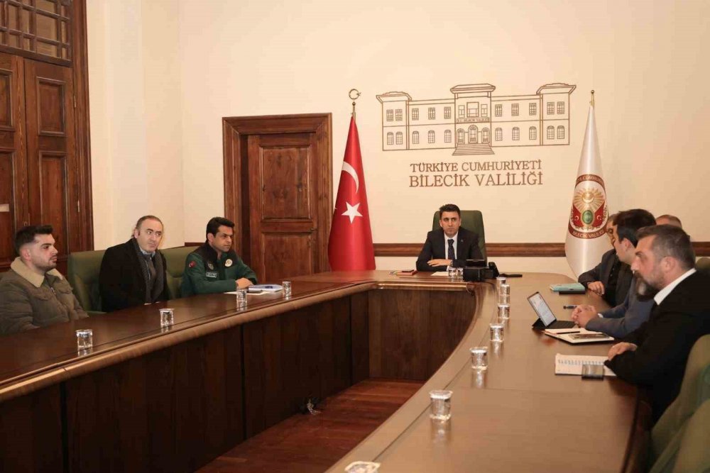 Yoğun Yağışların Ardından Taşan Karasu Deresi İçin Toplandılar