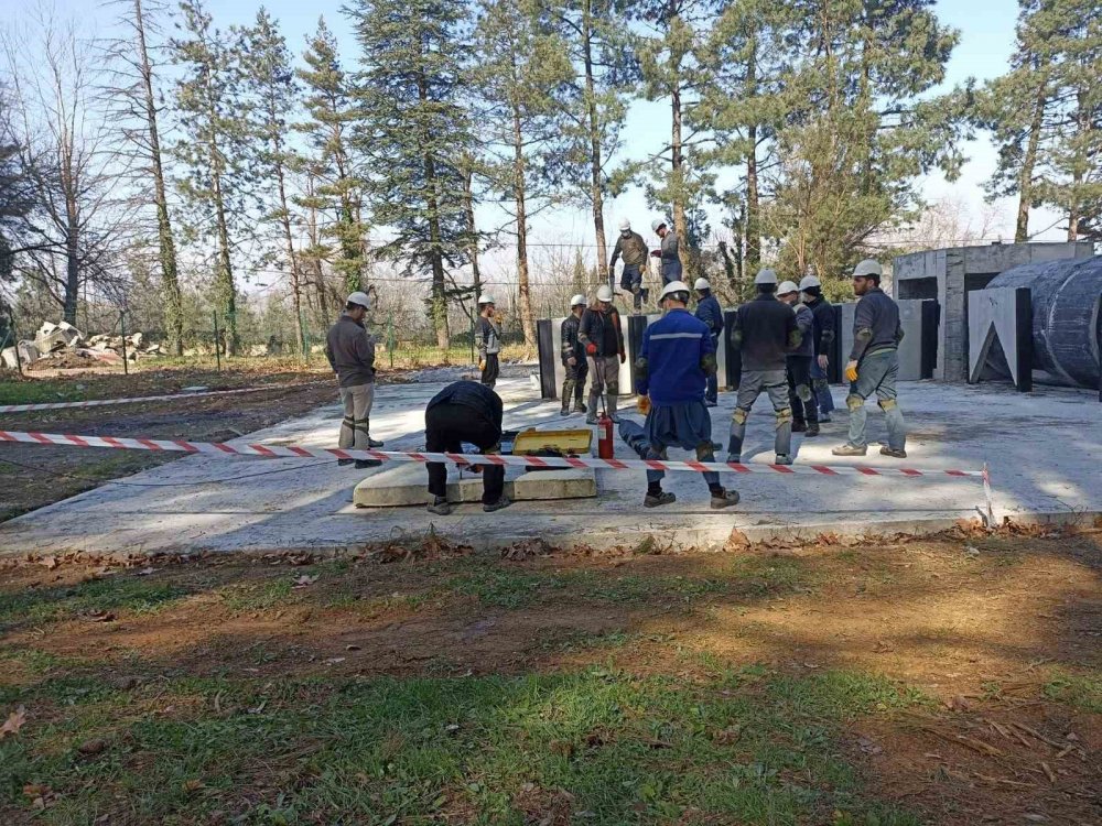 Afetlere Dirençli Toplum Hedefi İle Arama Kurtarma Eğitimleri Sürüyor