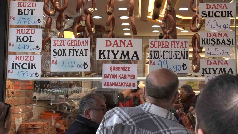 Pide Kuyruğu Değil, Kıyma Ve Et Kuyruğu